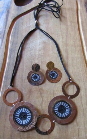 Conjunto de Collar y aros